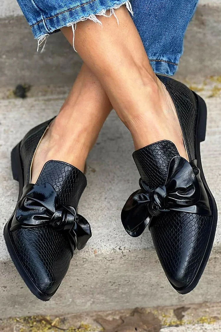 Snakeskin Print Bow Knotted Pointy Toe Slip On Black Loafers