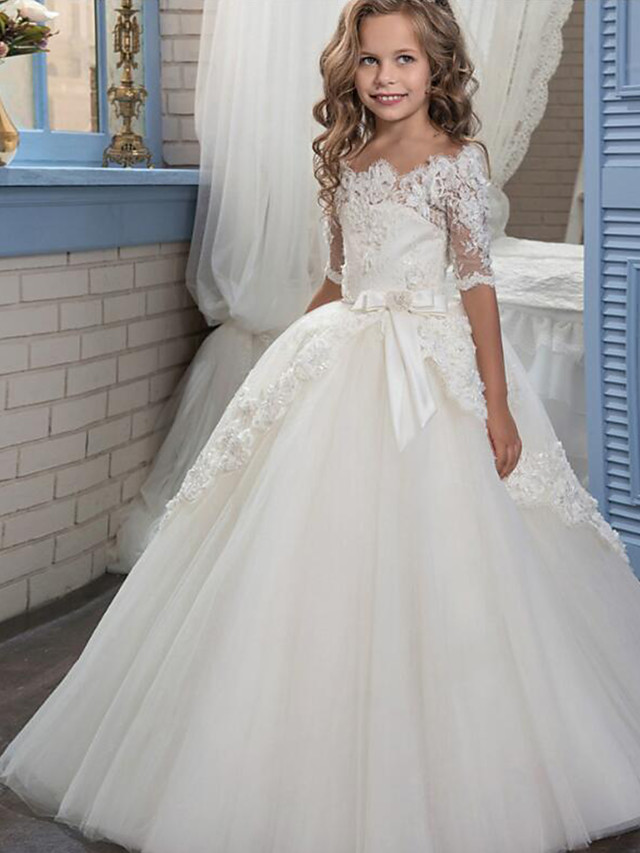Dresseswow Ball Gown Half Sleeve Lace Floor Length Flower Girl Dresses Tulle with Lace Appliques Buttons
