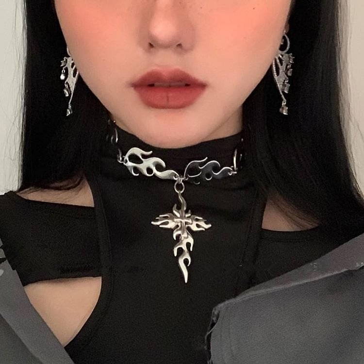 Hellfire Chain Choker SP16258