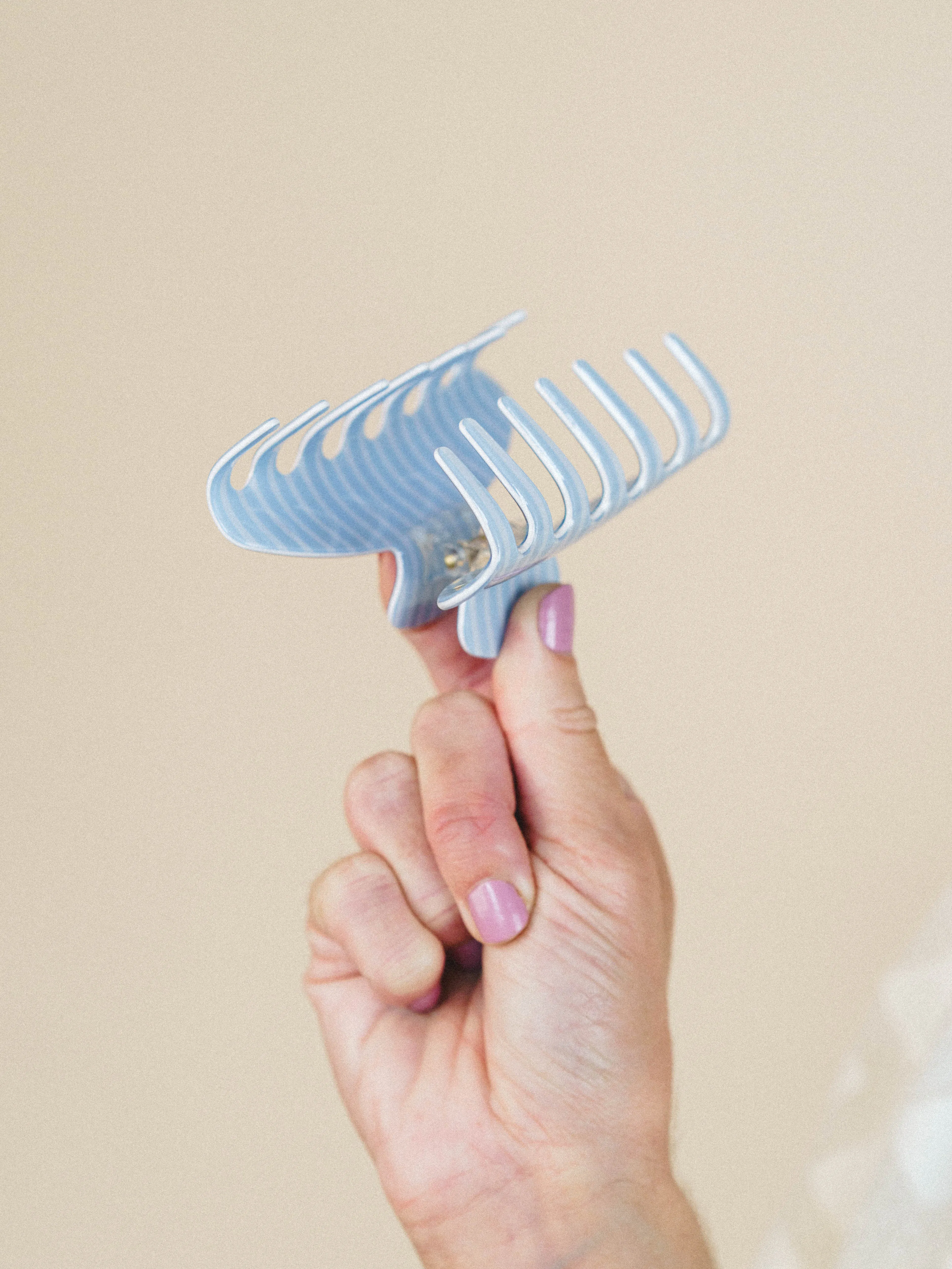 Avery Clip - Stripe Blue