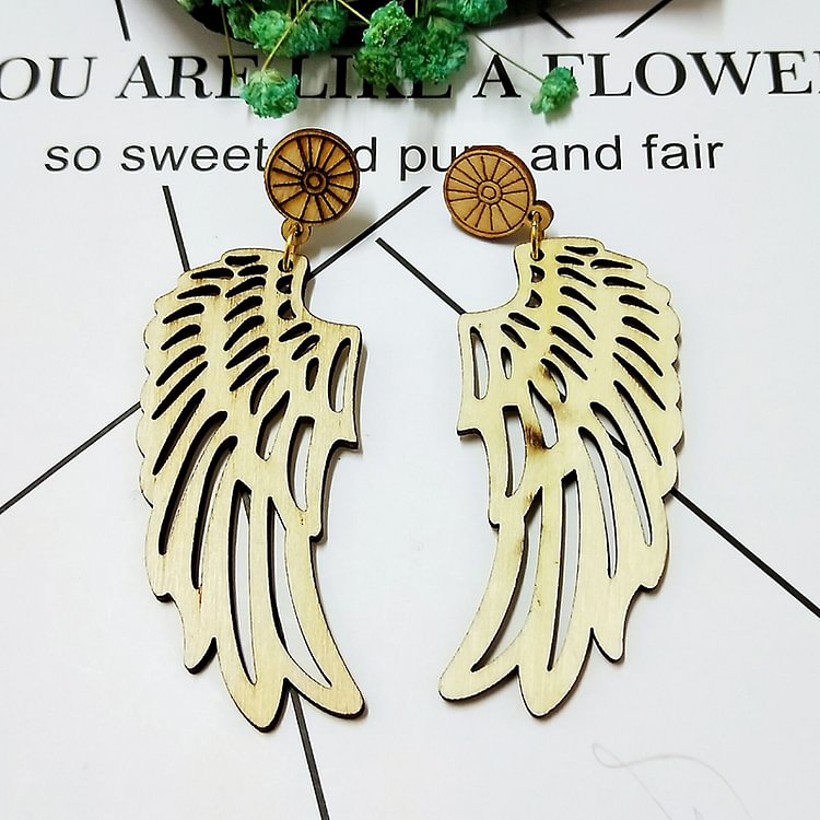 Vefave Vintage Cutout Wings Earrings