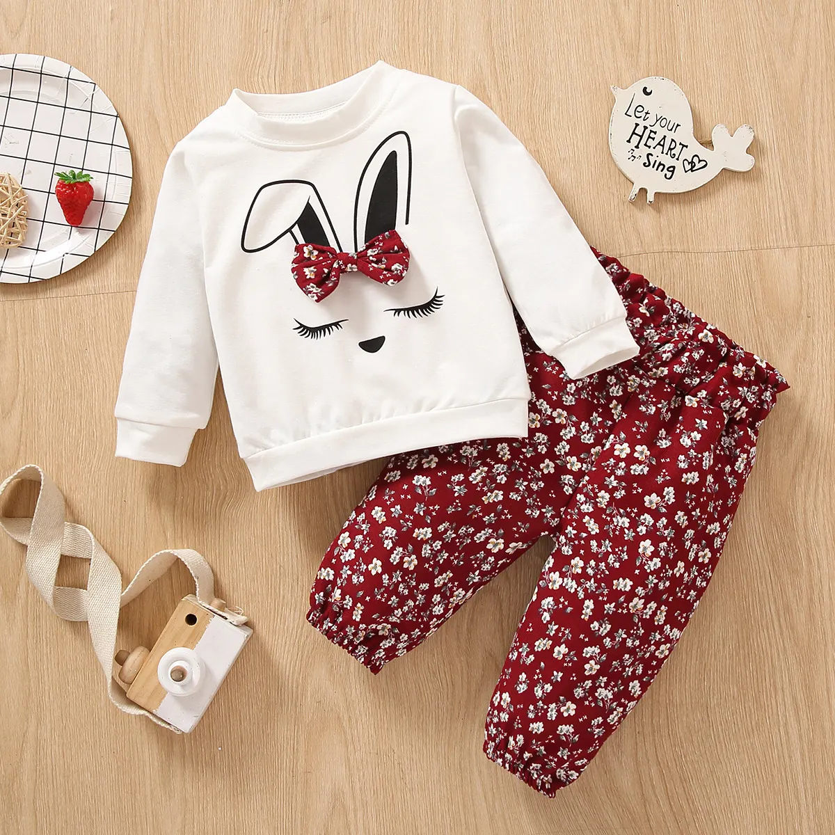 【3M-4Y】2-piece Girls Cartoon Rabbit Print Shirt And Pants Set