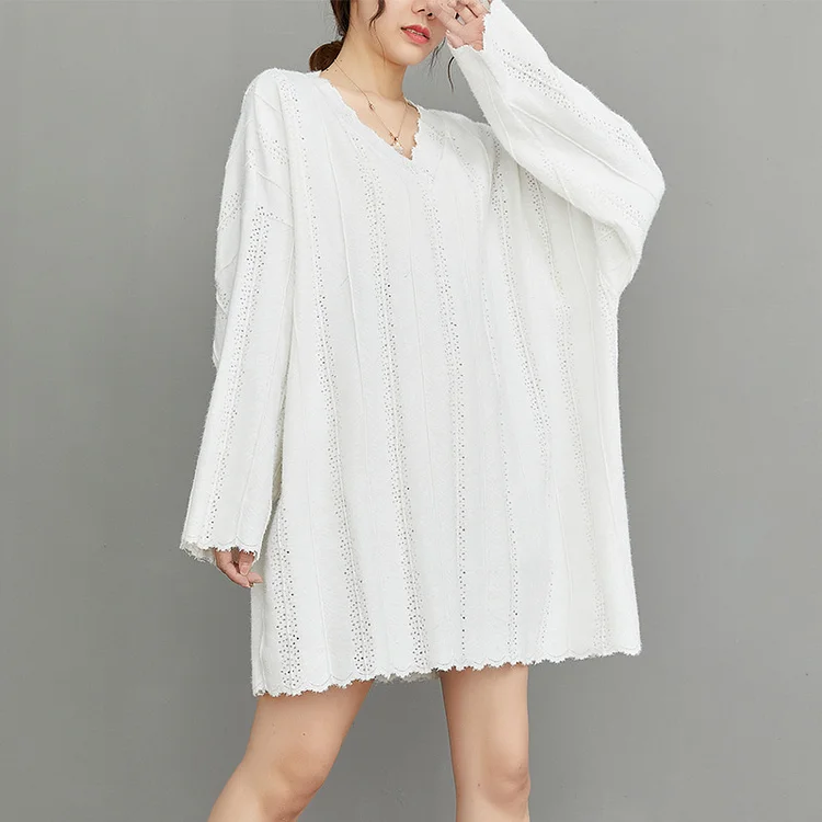 Loose Solid Color V-Neck Lace Long Sleeve Shirt