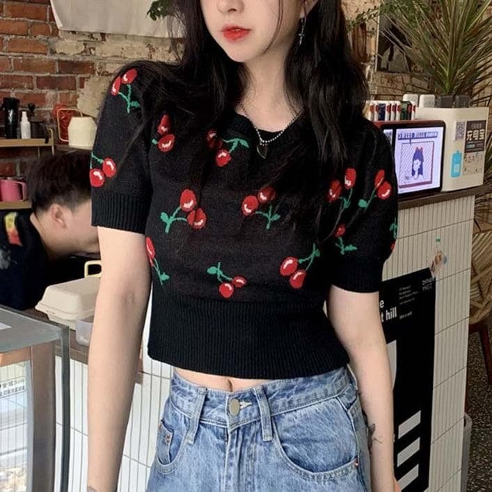 Vintage Cherry Embroidery Black Knitted T-Shirt SP16308