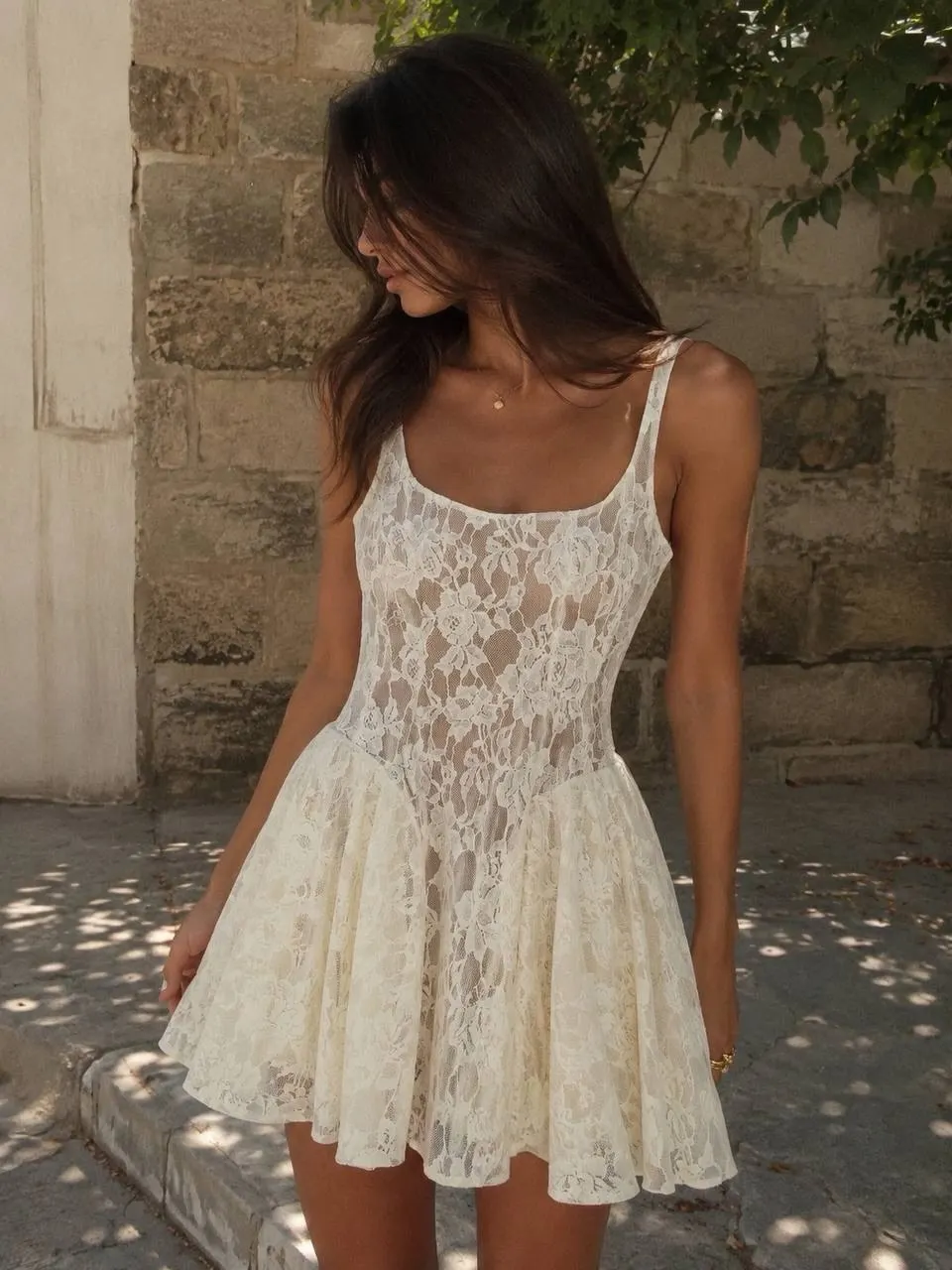 Lace Square Neck Spaghetti Straps Sleeveless High-Waisted Short Homecoming Dress | PM0006 Wellcucu