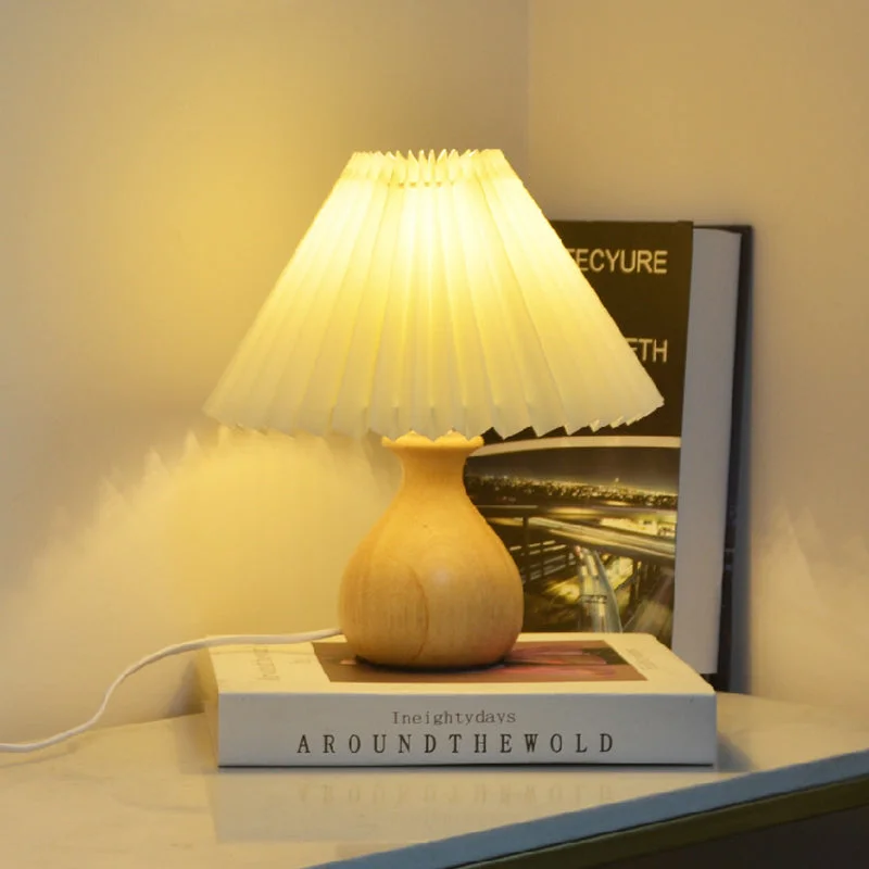 Creative Design Solid Wood Base Pleated Table Lamp