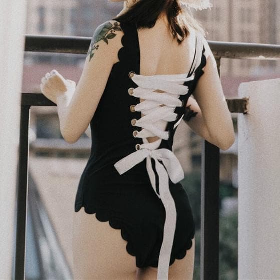 Black Scalloped Laced Swimsuit SP1812066