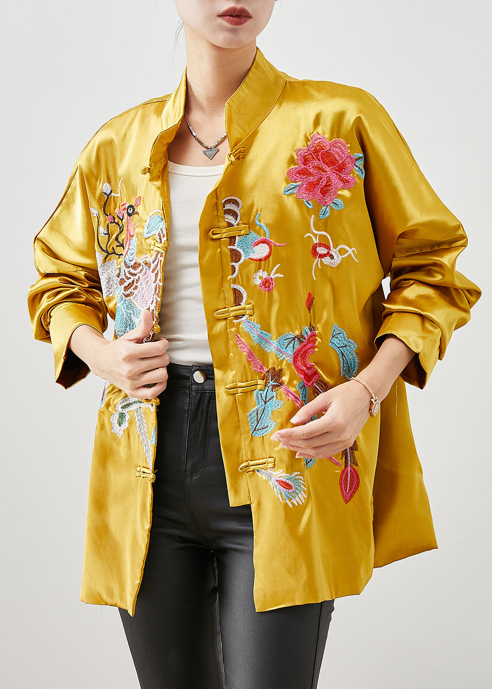 Chinese Style White Tasseled Embroideried Linen Silk Cardigans Spring