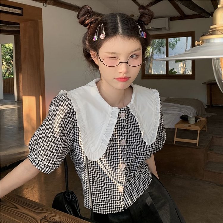 Puff-Sleeve Gingham Collared Blouse YP3968