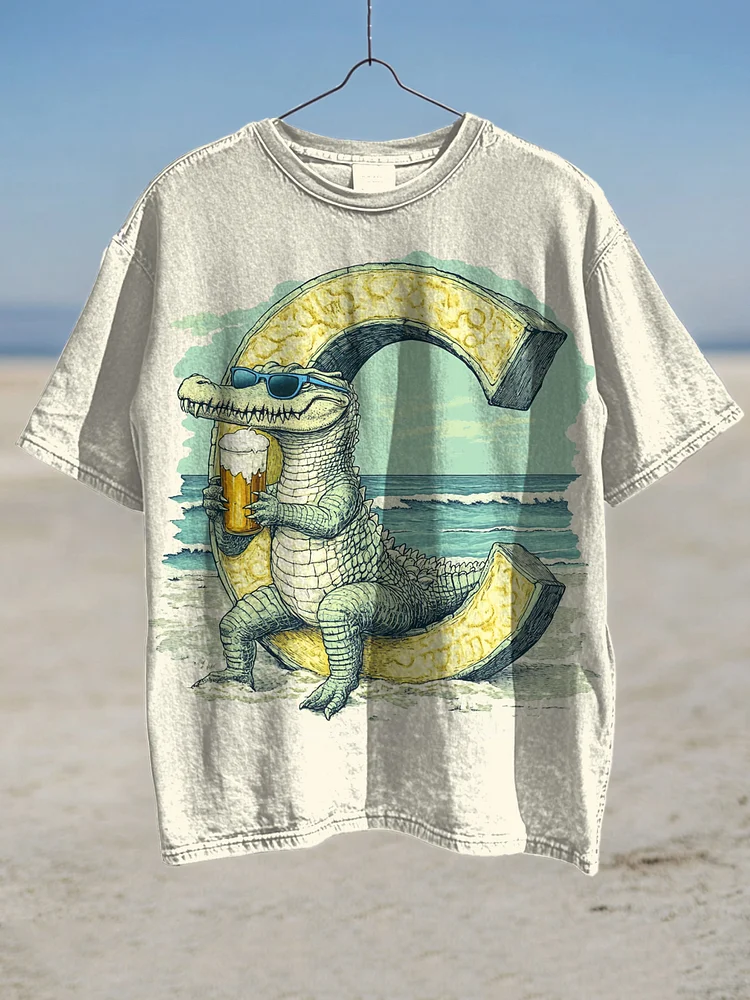 Men's Alligator Sitting On C-Shaped Building With Beer For Vacation Art Print T-Shirt