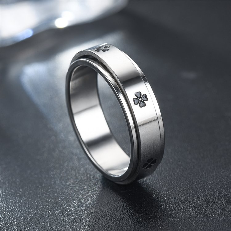 Four-leaf Clover Turnable Lucky Ring