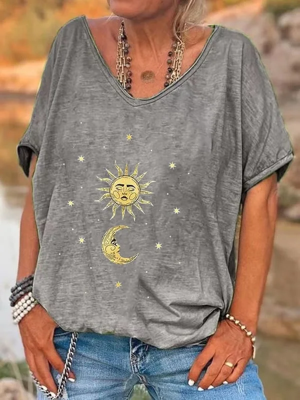 Women's Vintage Sun Floral Hippies Print V-Neck Top