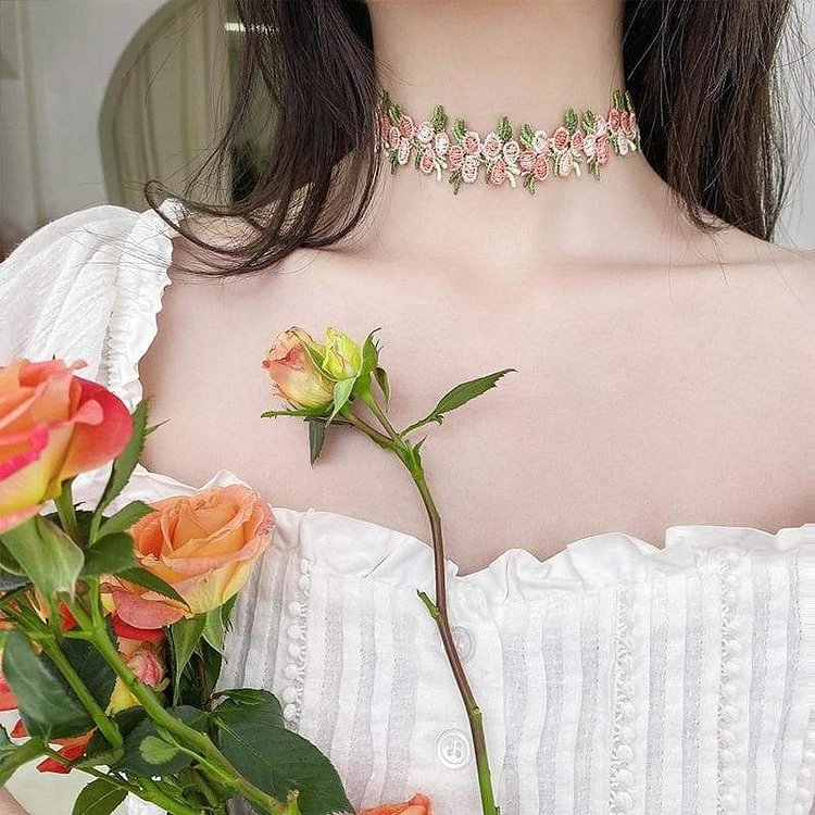 Sweet Romantic Pink Knit Flower Rose Necklace SP15617