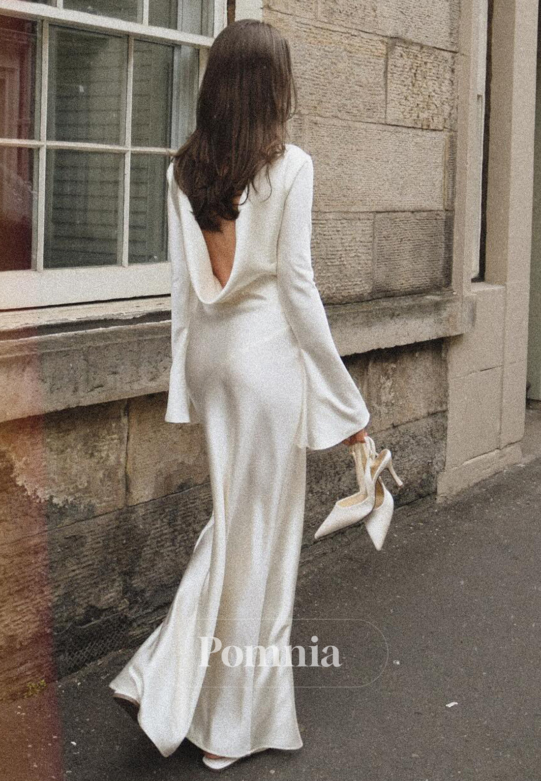 simple long sleeve backless wedding dress Romantic Boho Long Sleeve Beach Lace Backless Wedding Dress,MW294
