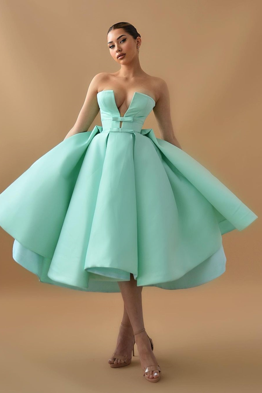 Dresseswow Mint Green V-Neck Sleeveless Short Prom Dress Ball Gown On Sale