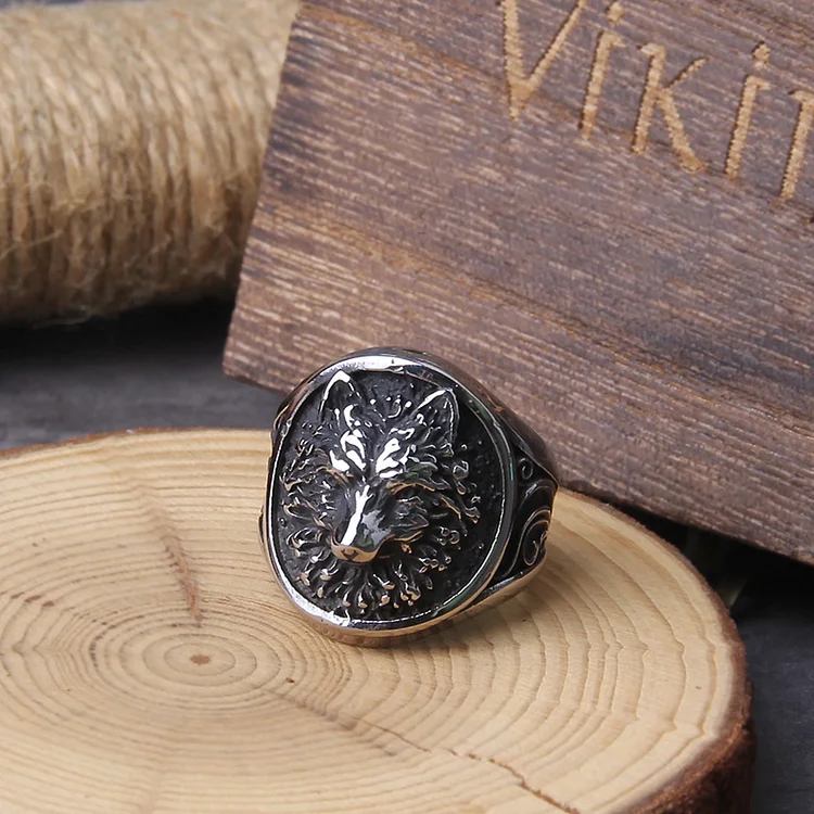 Viking Mighty Wolf Ring With Box