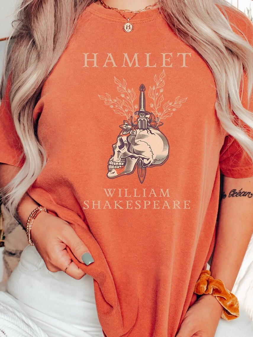 Hamlet Skull Shakespeare T-Shirt / DarkAcademias /Darkacademias