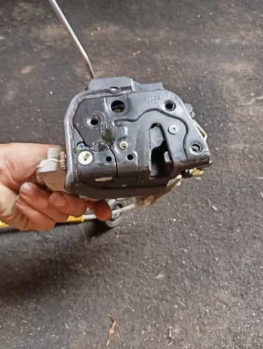 Dronehint Audi A3 Sportback 8PA 4f1837016 Front Left Door Lock 2.00 Petrol 25771010 Parts