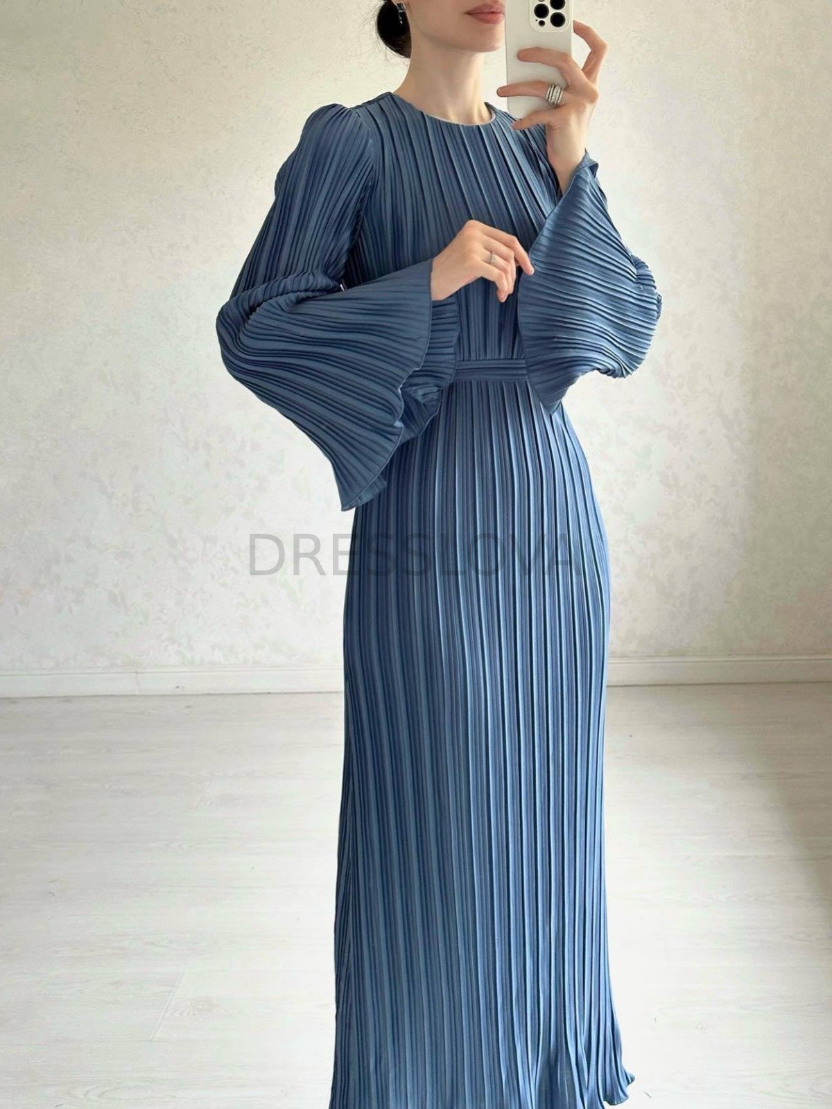 Exquisite And Fashionable Printed Trumpet Sleeve Mini Dress main image 0