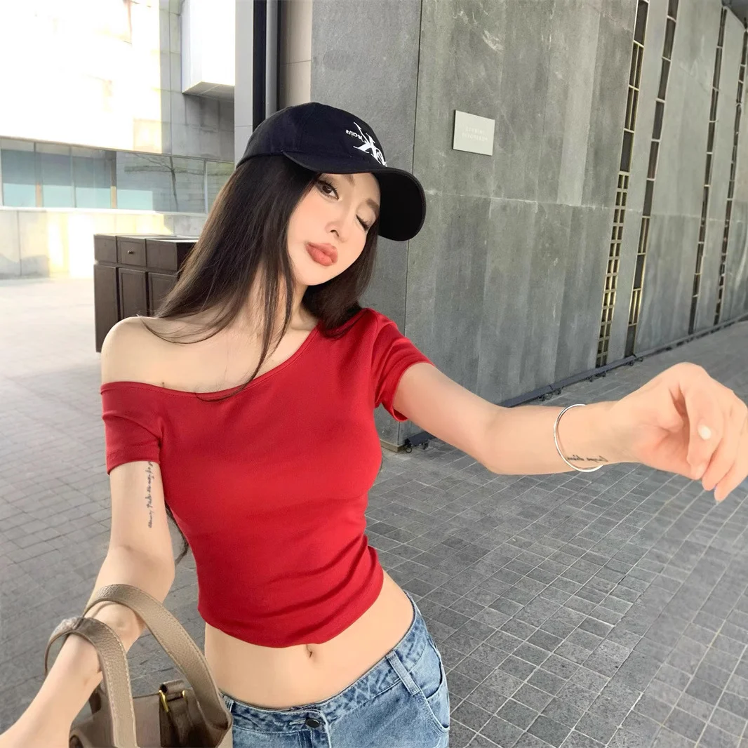 Uveng Uveng Desire Inclined Shoulder Short Sleeve T-Shirt Female 2024 Summer New Short Crop Slim Versatile Student Jacket Ins Tide