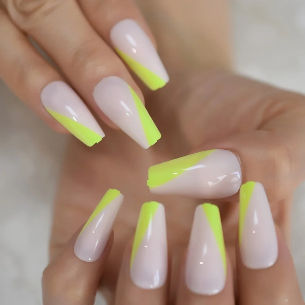 Medium Almond Fadeing Layered Gray&White Gel Tips Decoration Nails False Hand Dummy Stick On Nails Full Cover Nails Charming 24P-Nail Inspo