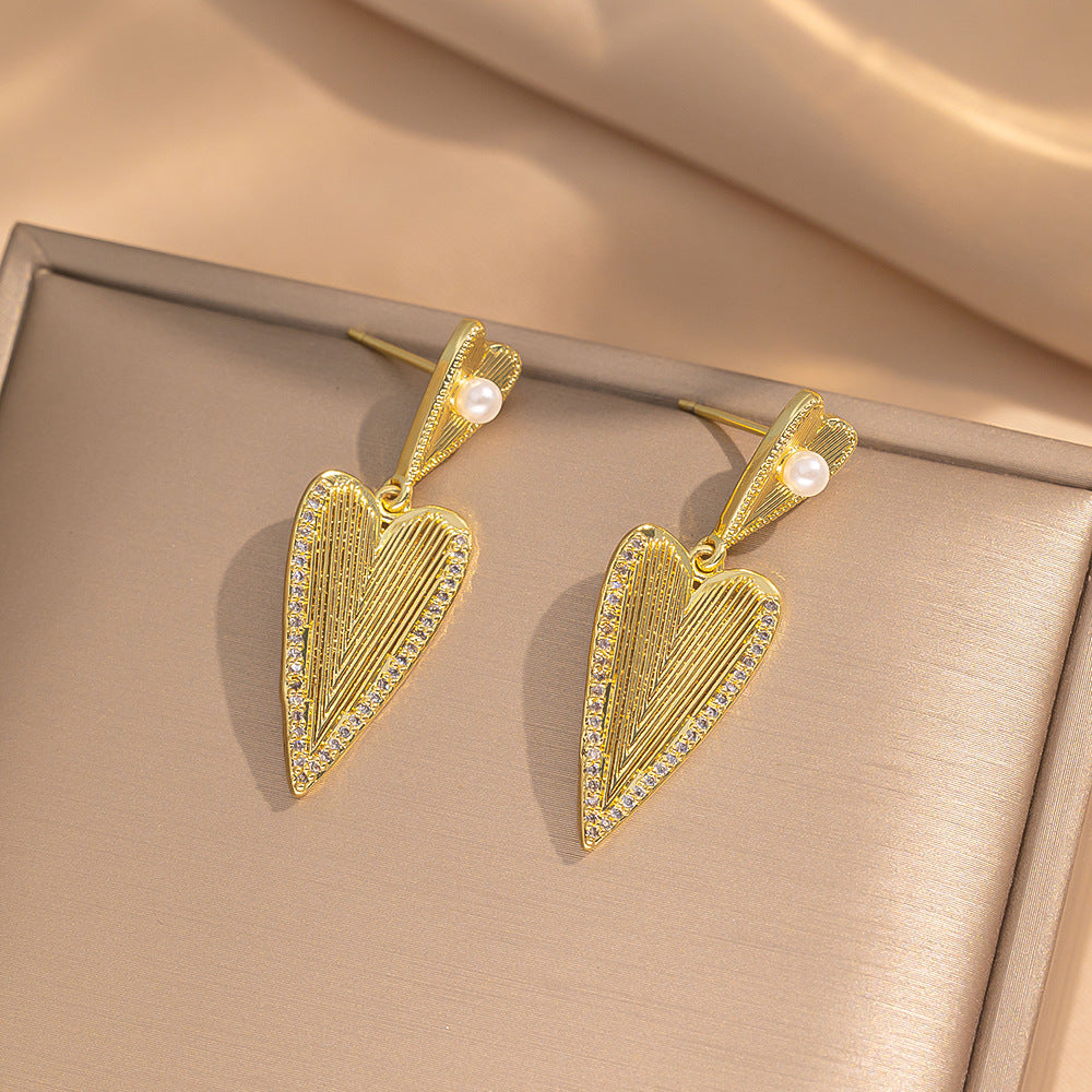 2 Pieces Moderate Luxury Flower Copper Diamond Inlay Stud Earrings