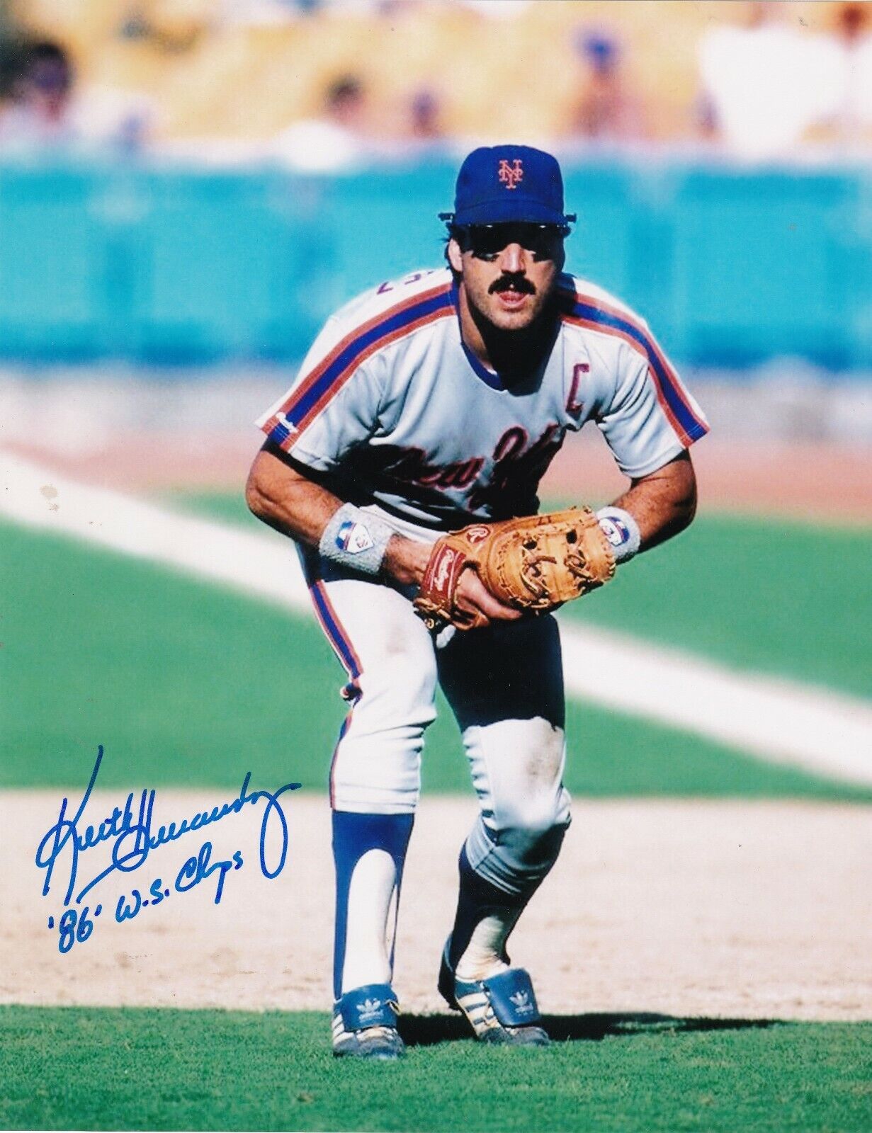 KEITH HERNANDEZ NEW YORK METS 1986 WS CHAMPS ACTION SIGNED 8x10