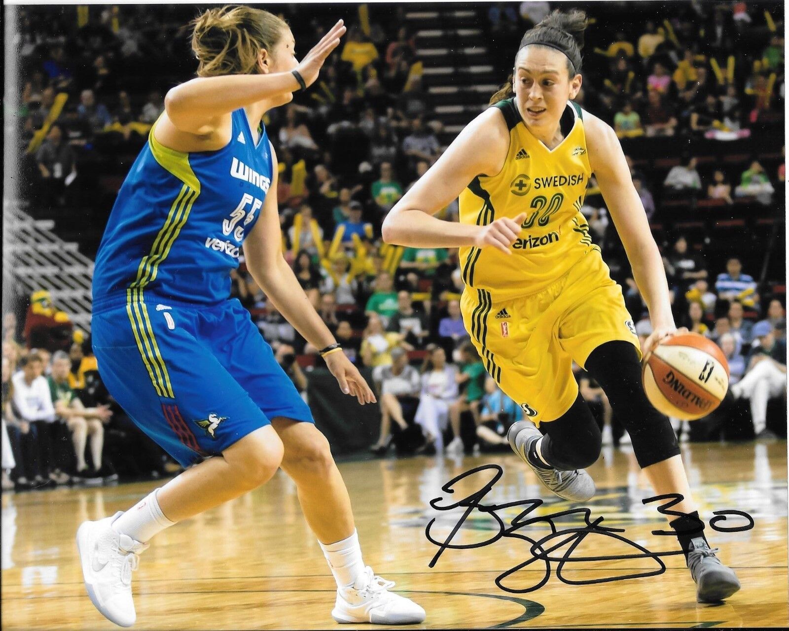 UCONN LADY HUSKIES BREANNA STEWART HAND SIGNED SEATTLE STORM 8X10 Photo Poster painting W/COA