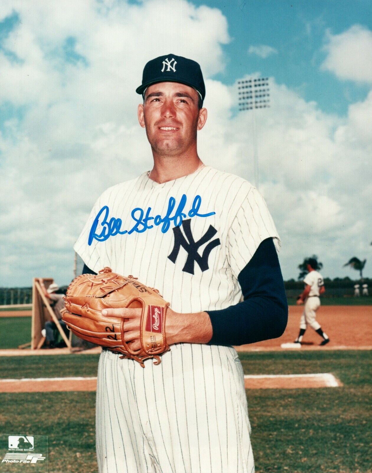 Bill Stafford NY Yankees Hand Signed Autograph 8x10 Photo Poster painting