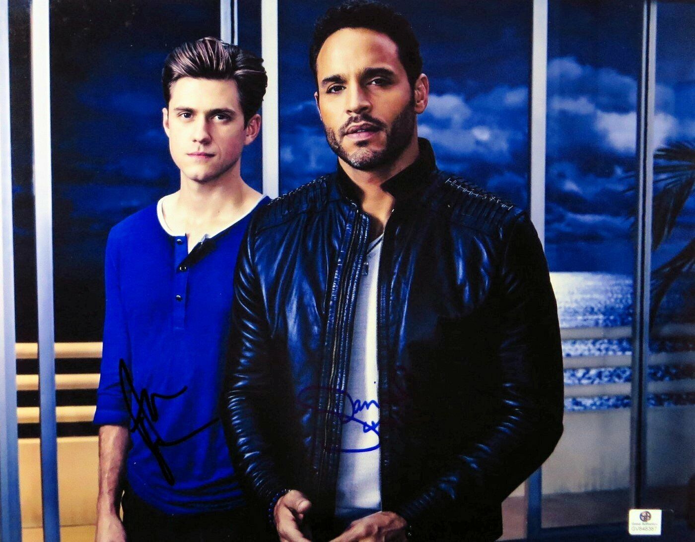 Daniel Sunjata Aaron Tveit Signed Autographed 11X14 Photo Poster painting Graceland GV848387