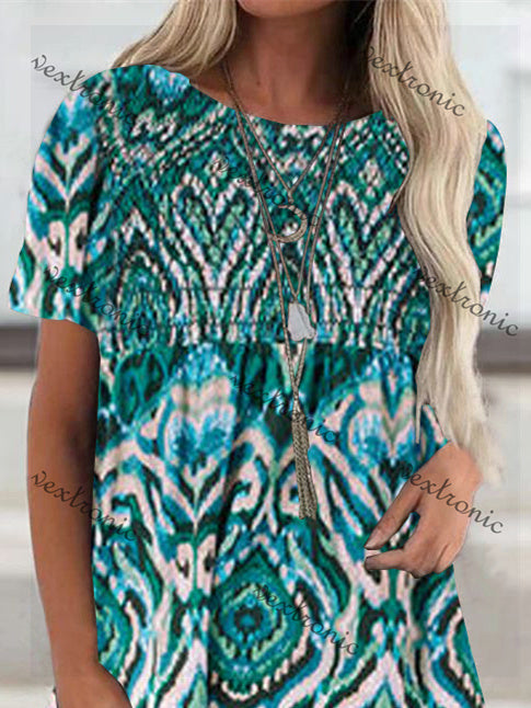 Women's Short Sleeve Scoop Neck Green Graphic Printed Top