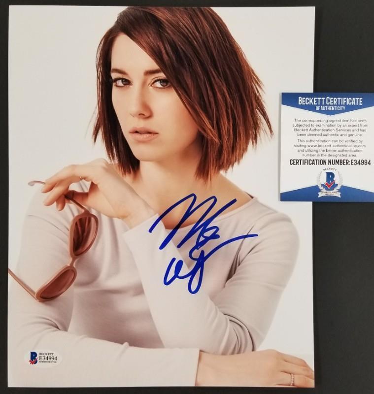 MARY ELIZABETH WINSTEAD Signed 8x10 Photo Poster painting #1 Actress Autograph~ Beckett BAS COA