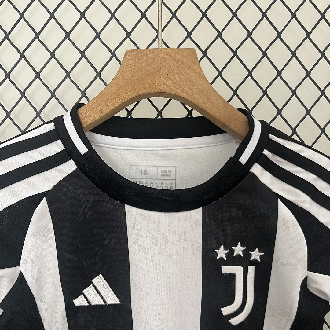 24/25 Juventus Home Kids Kit Football jersey Thai Quality