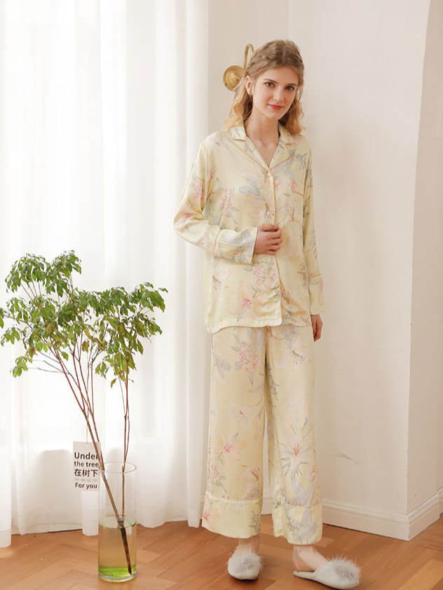 V Neck Regular Fit Elegant Long Sleeve Pajama Set