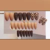 24 Pièces Faux Ongles Marron Naturel avec Motif Coeur