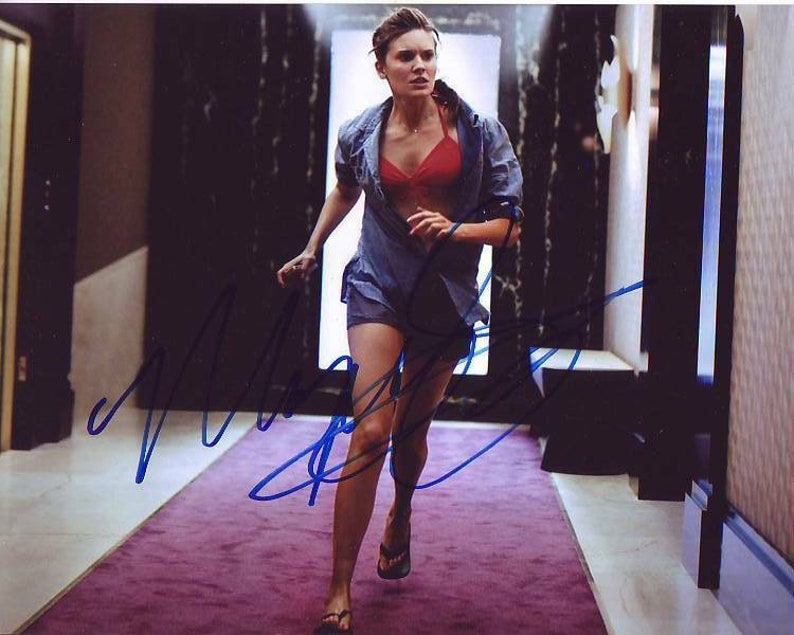 Maggie grace signed autographed taken kim mills Photo Poster painting