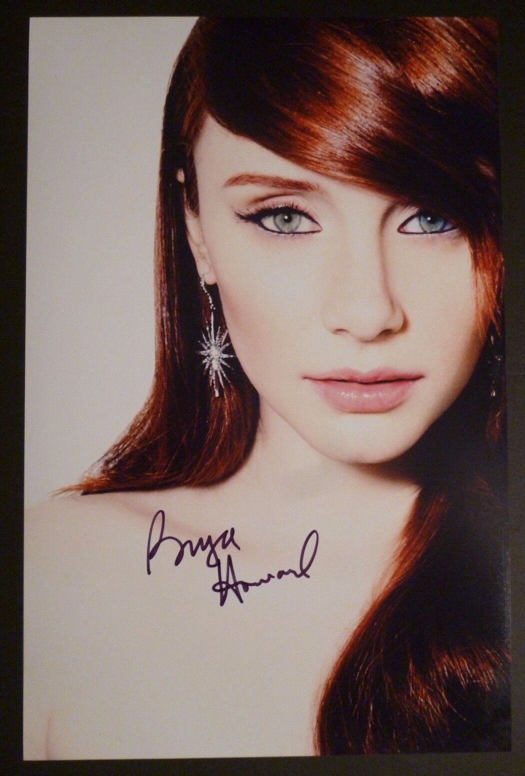 BRYCE DALLAS HOWARD Authentic Hand-Signed BEAUTIFUL