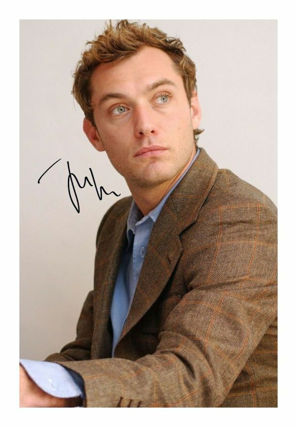 JUDE LAW AUTOGRAPH SIGNED PP Photo Poster painting POSTER