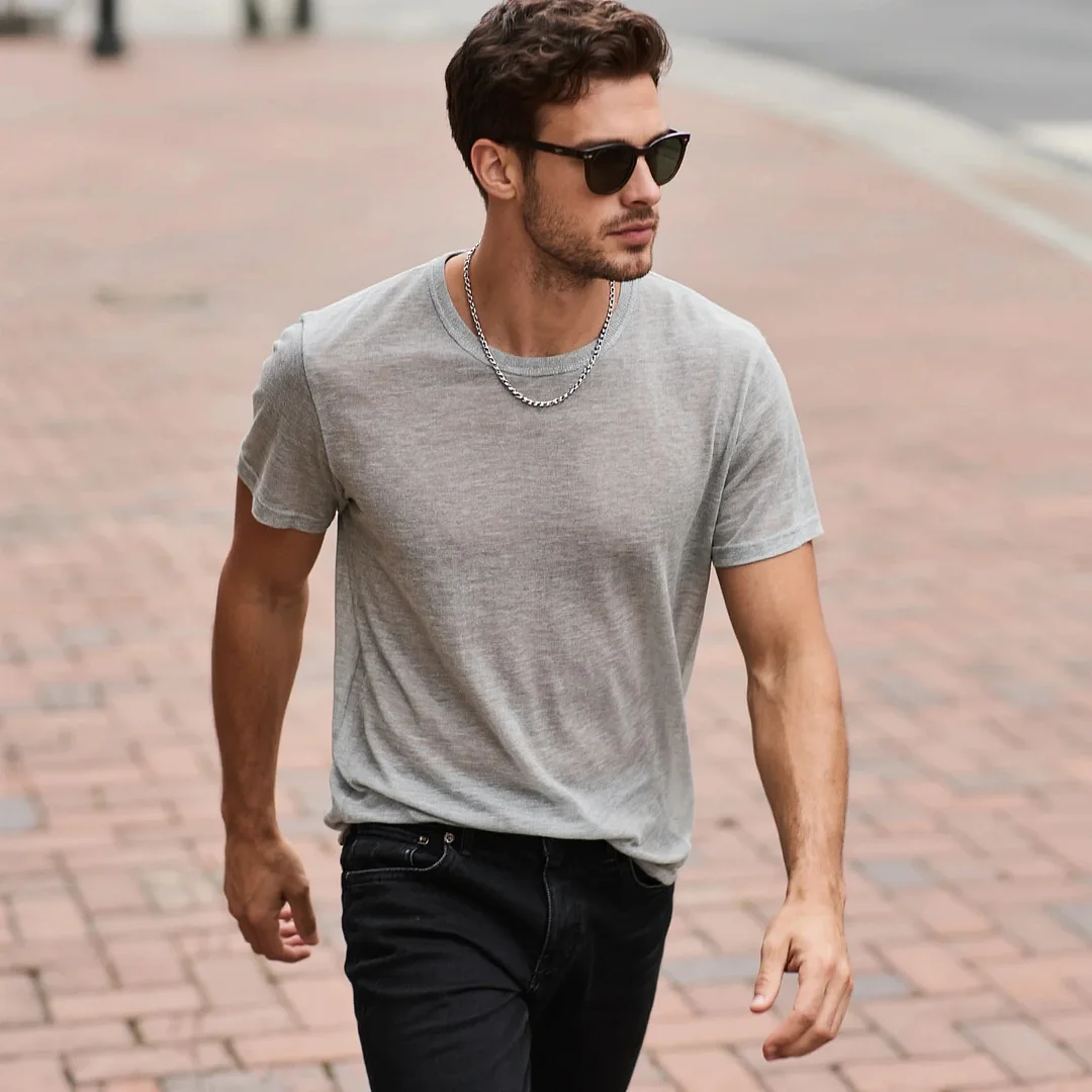  Stylish White Zipper Henley T-Shirt for Men - Perfect for Casual and Fashionable Looks-inspireuse