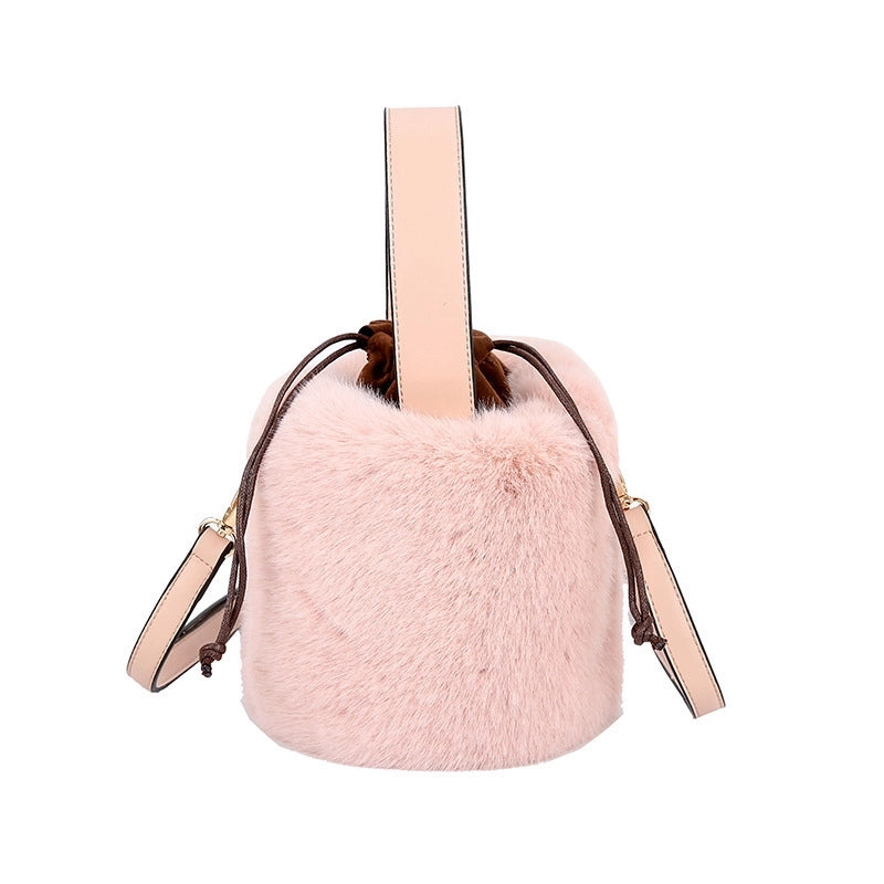 Autumn And Winter New Trendy Simple Plush Mini Portable Shoulder Crossbody Bag Women’s Retro Cylinder Bucket Bag