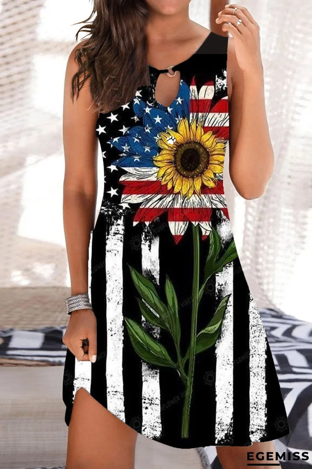Black White Fashion Casual Print Hollowed Out O Neck Sleeveless Dress | EGEMISS