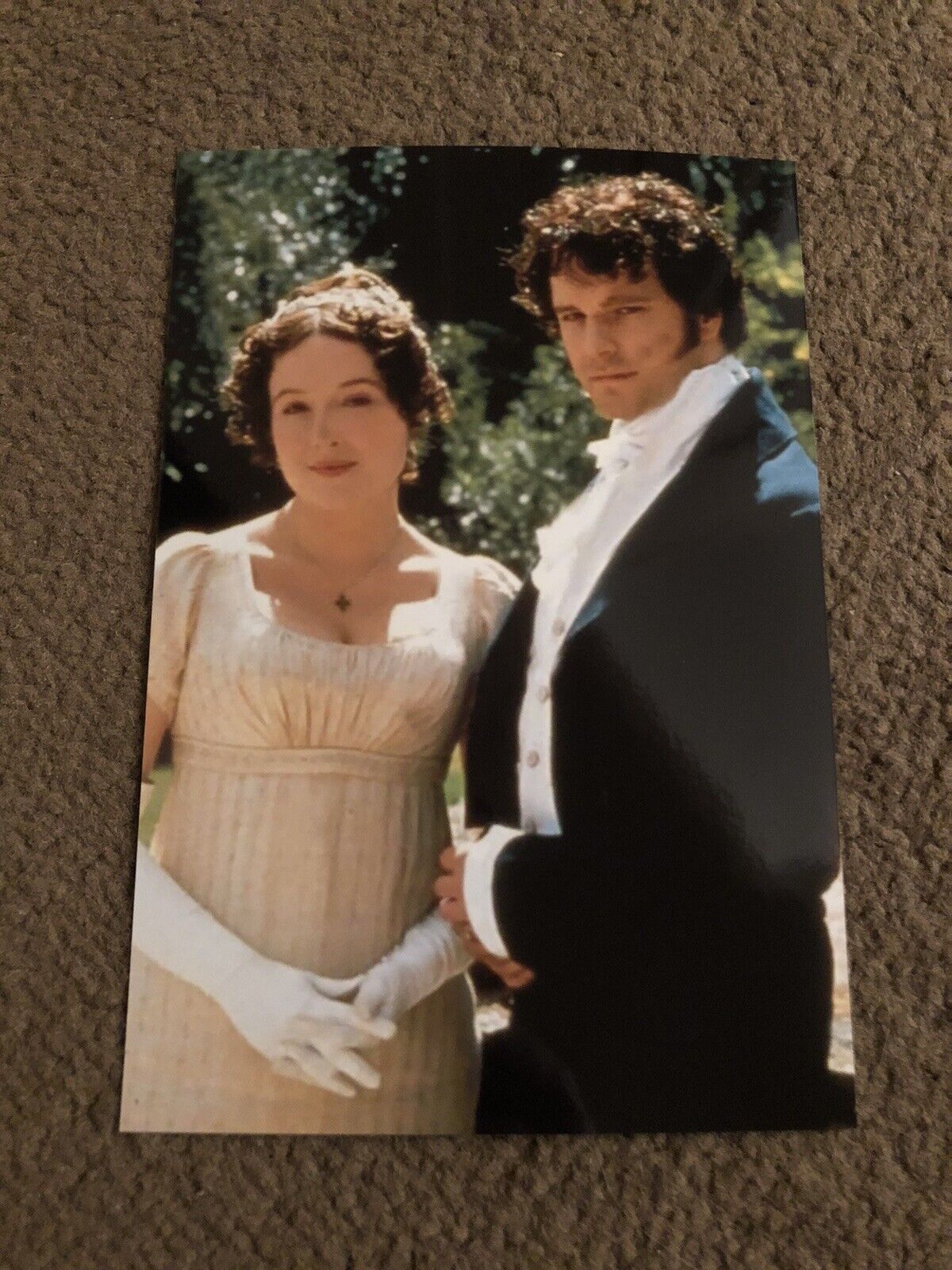 COLIN FIRTH & JENNIFER EHLE (PRIDE & PREJUDICE) UNSIGNED Photo Poster painting- 6x4”