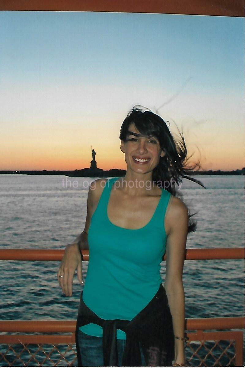 New York Girl FOUND Photo Poster paintingGRAPH Color STATUE OF LIBERTY Snapshot VINTAGE 13 26 S