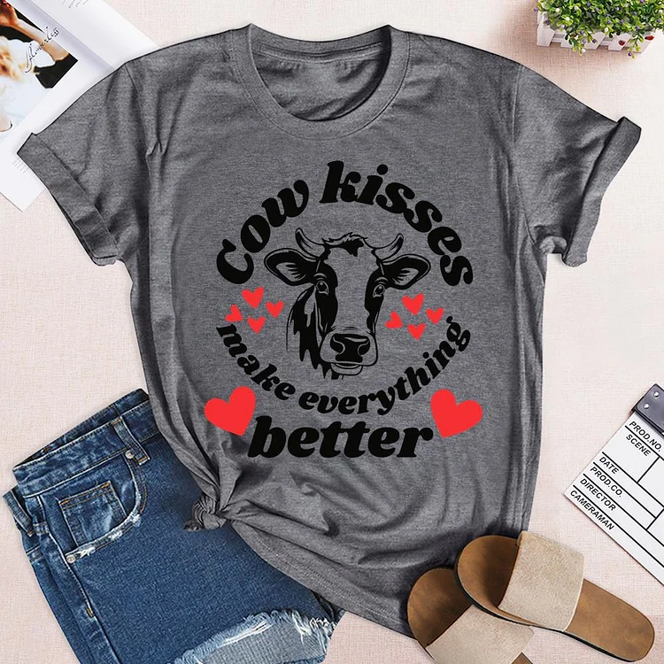 Cow Kisses Make Everything Better Round Neck T-shirt-0025008