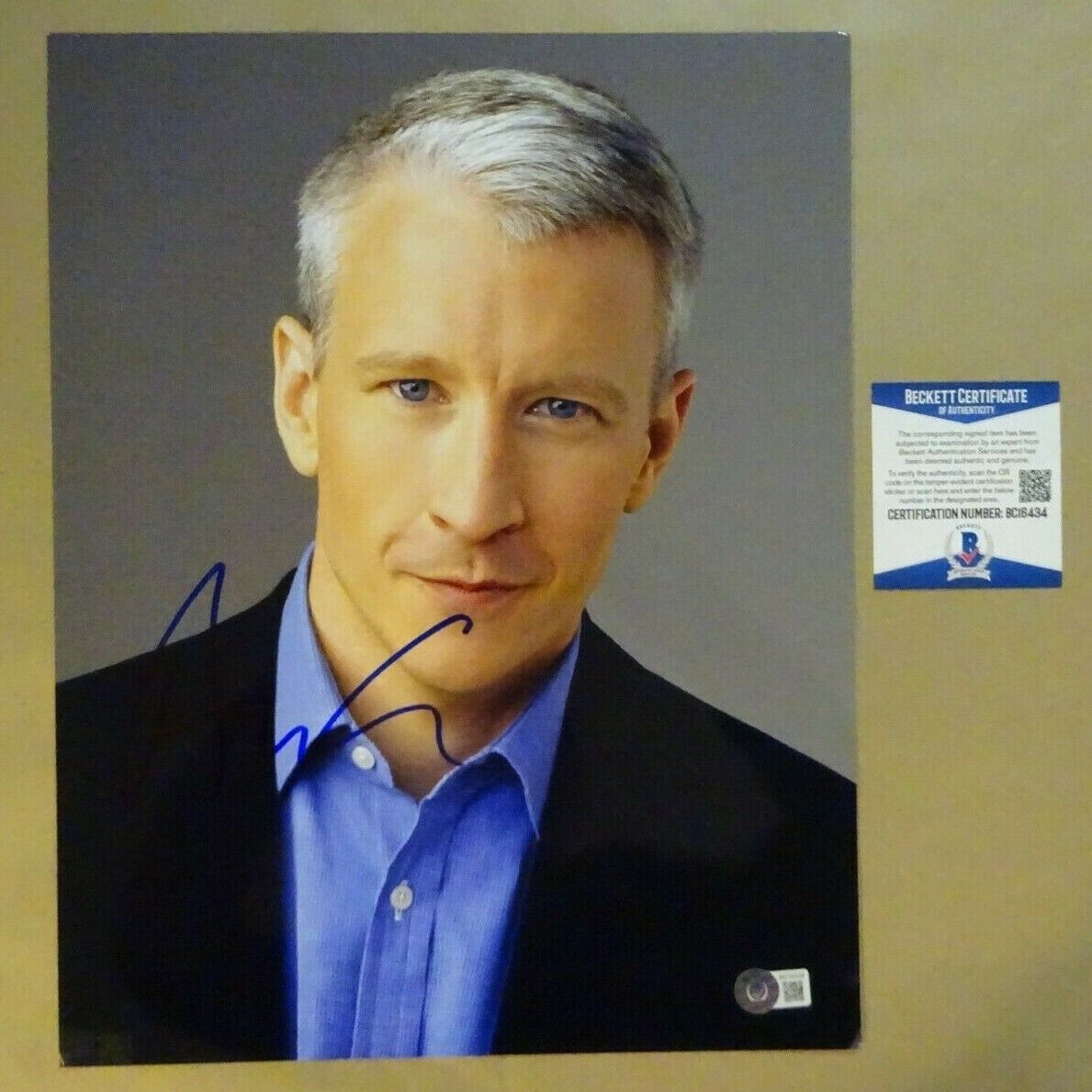 Signed ANDERSON COOPER Autographed Photo Poster painting Journalist 11X14 BECKETT BAS COA