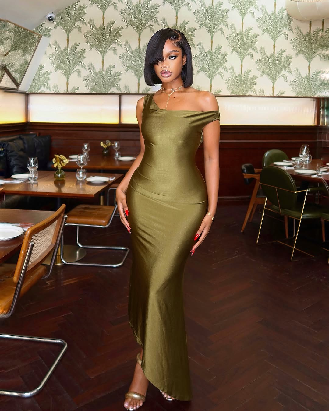 Lvs&Broner Off the Shoulder Sleeveless Mermaid Long Prom Dress With Pleated