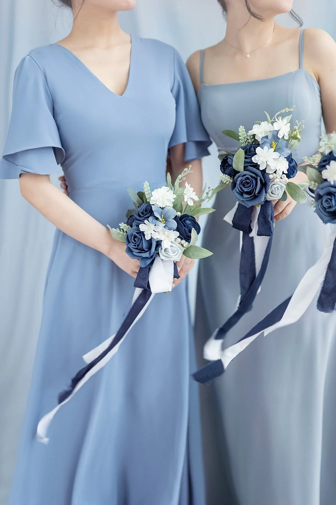 Bridesmaid Posy in Noble Navy Blue