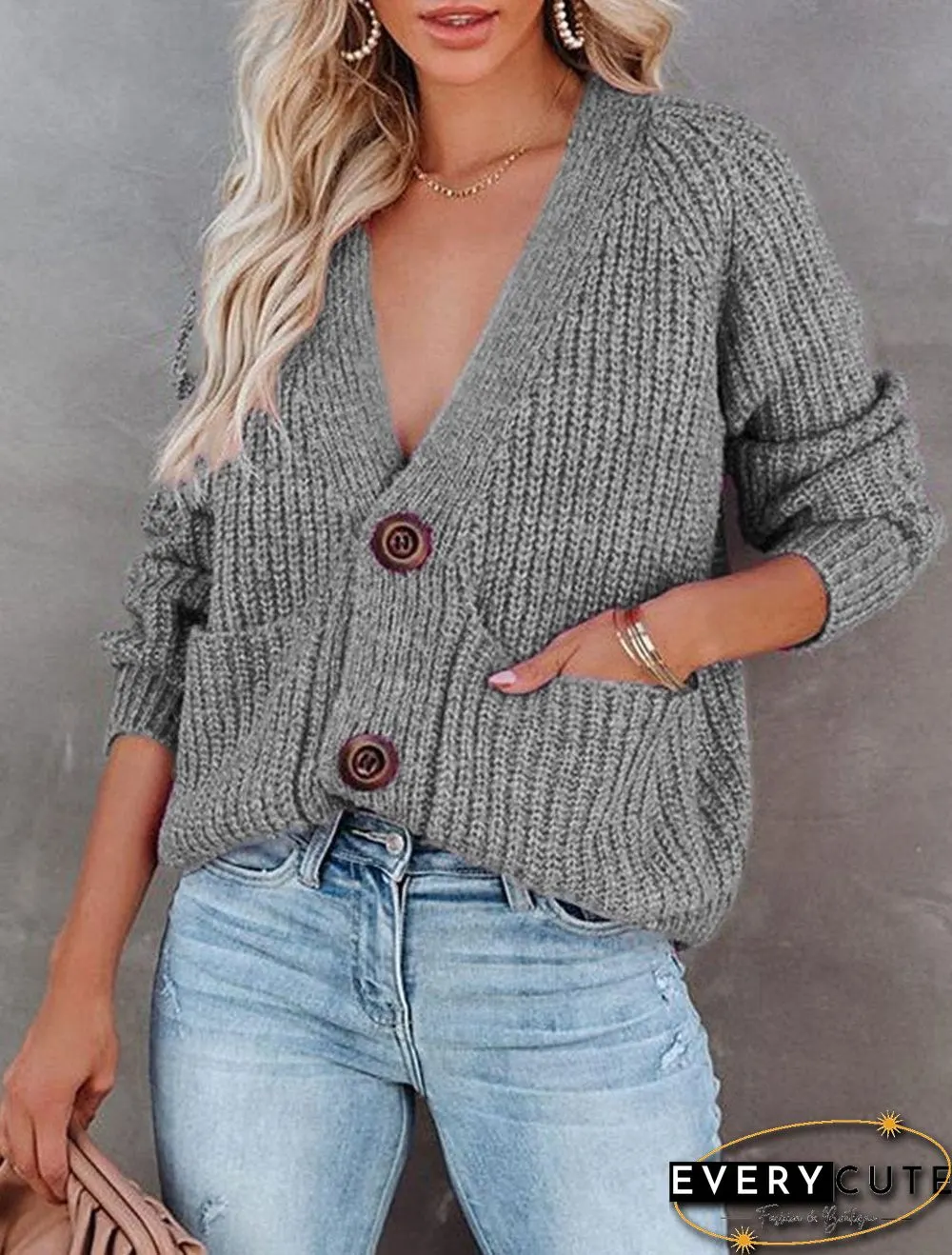 Solid Color V-neck Single-breasted Long-sleeved Knitted Cardigan