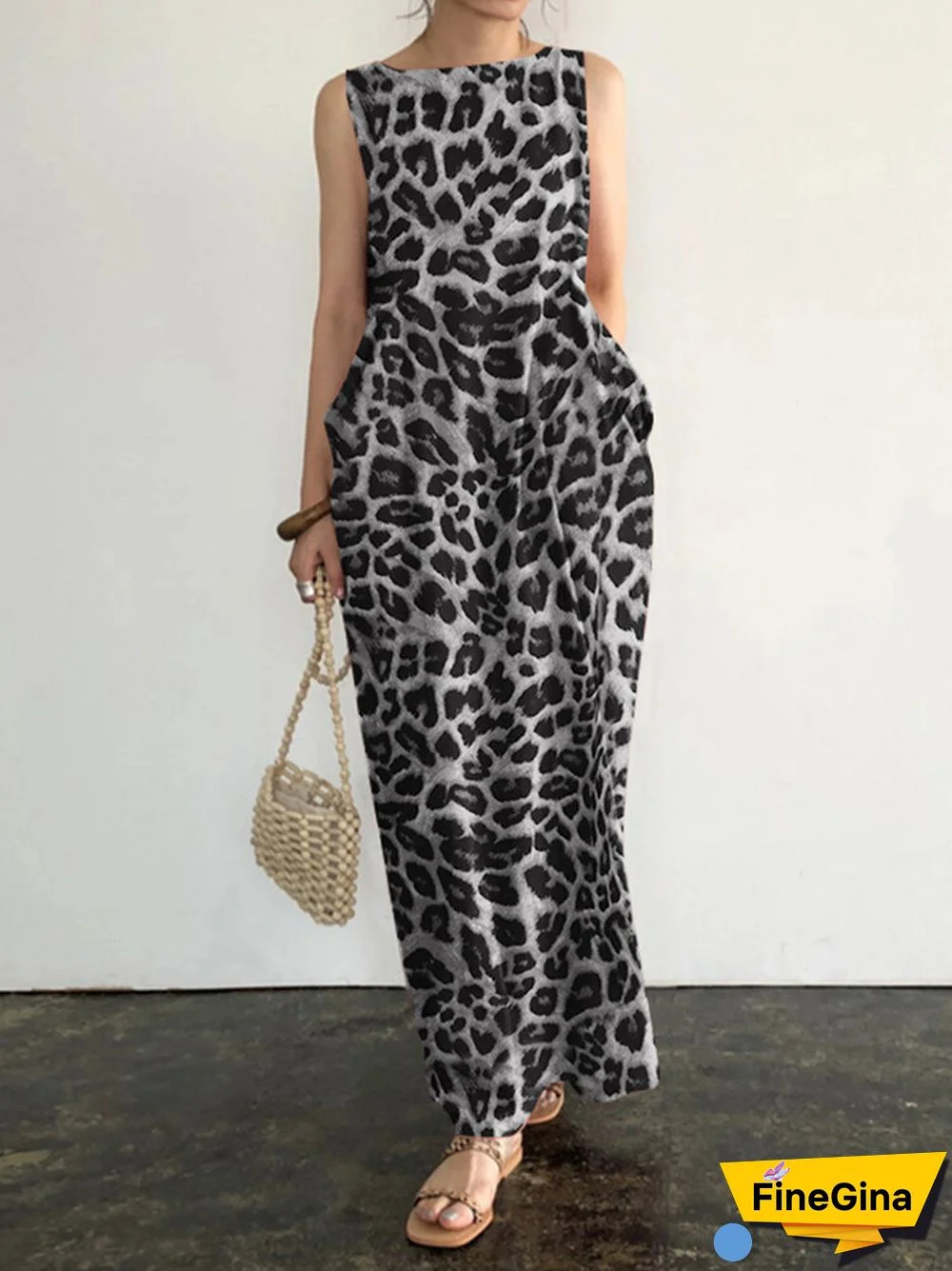 Sleeveless Pocket Leopard Print Round Neck Maxi Dress