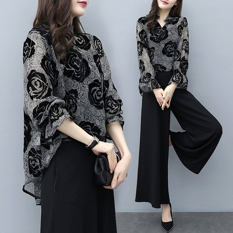 Two-piece set of fashionable top and wide-leg pants